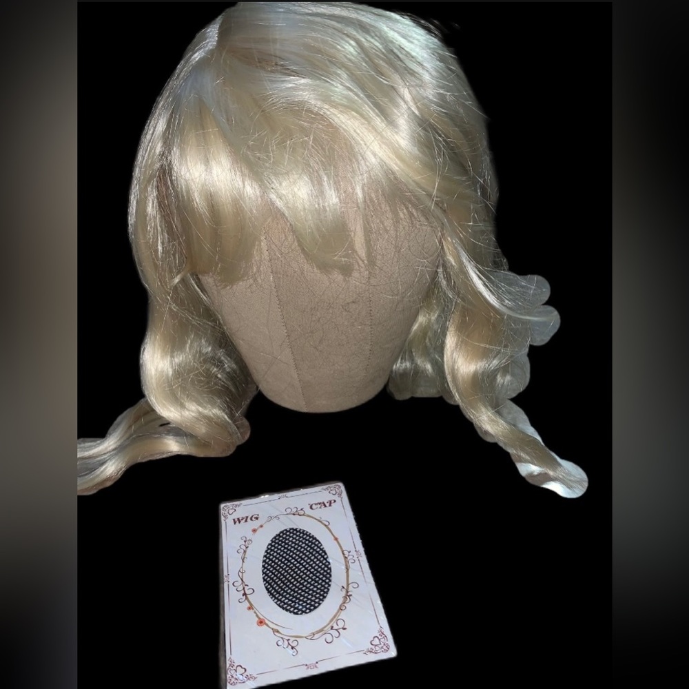 New Long Wavy Bob style Blonde wig Halloween Costume Cosplay Ghost Spider Gwen